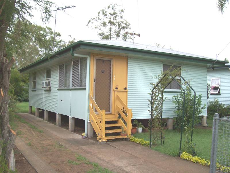 NEAT STARTER HOME FOR ASTUTE BUYERS Picture 1