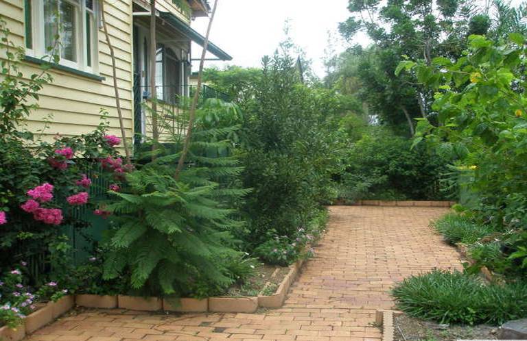 Great Starter Home in One Mile! Picture 3