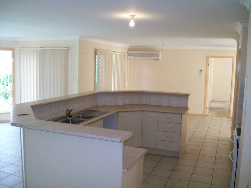 BIG HOME WITH HUGE POTENTIAL Picture 2