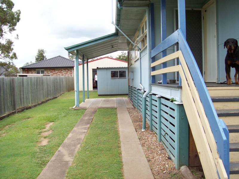 CLOSE TO EVERYWHERE! FIRST HOME BUYERS TAKE NOTE!! Picture 2