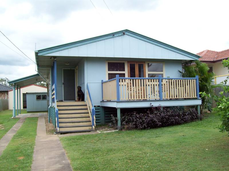 CLOSE TO EVERYWHERE! FIRST HOME BUYERS TAKE NOTE!! Picture 1