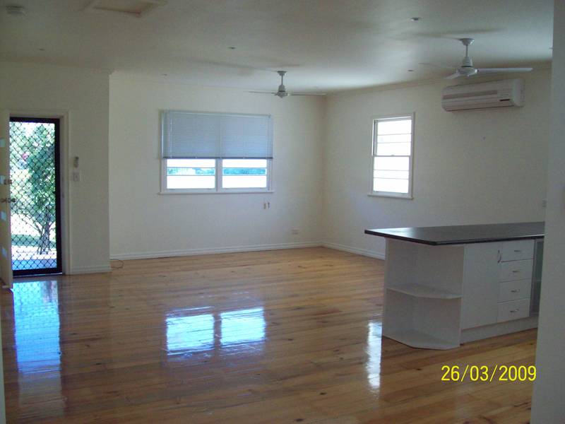 NORTH IPSWICH - 2 WEEKS FREE RENT Picture