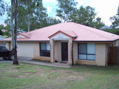 SPACIOUS 4 BEDROOM BRICK Picture