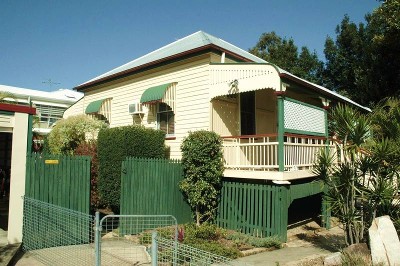 INNER CITY COLONIAL ZONED CBD Residential High Density Picture INNER CITY COLONIAL ZONED CBD Residential High Density Picture