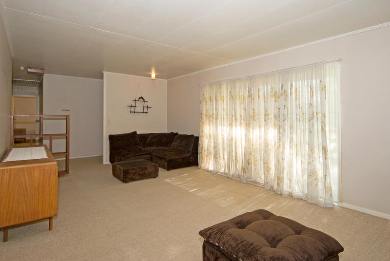 FANTASTIC LOCATION - 1075 M2 BLOCK!! Picture 2