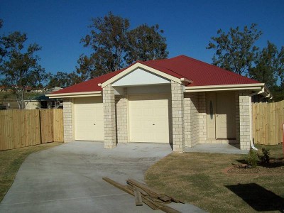 GREAT LARGE BLOCK IN FANTASTIC ESTATE! Picture