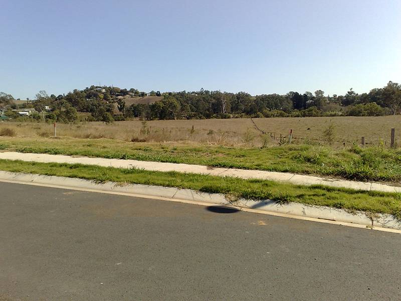 SURROUNDED BY PEACEFUL RURAL VIEWS - DEVELOPING NEW ESTATE Picture 3