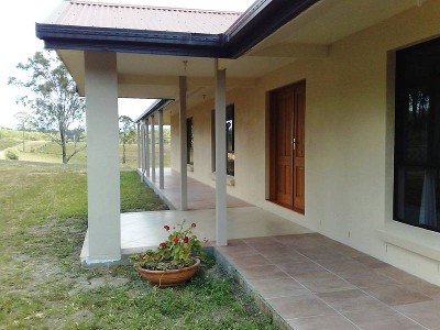 Ironbark - Large Modern Home on 20 Acres Picture Ironbark - Large Modern Home on 20 Acres Picture