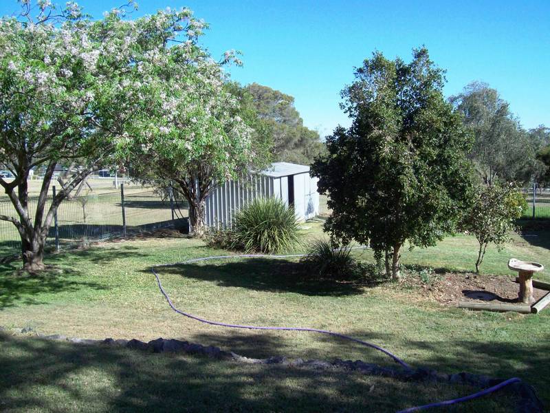 4 BEDROOMS PLUS STUDY
- WALK TO STATION Picture 3