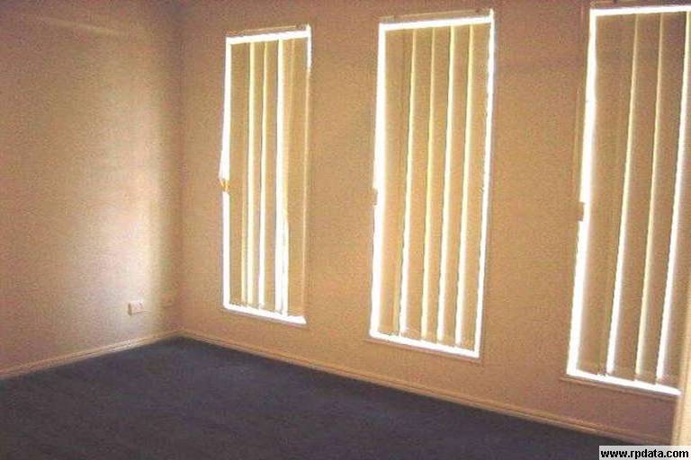 BRASSALL - AKA 45 Mellor Place, BRASSALL Picture 3