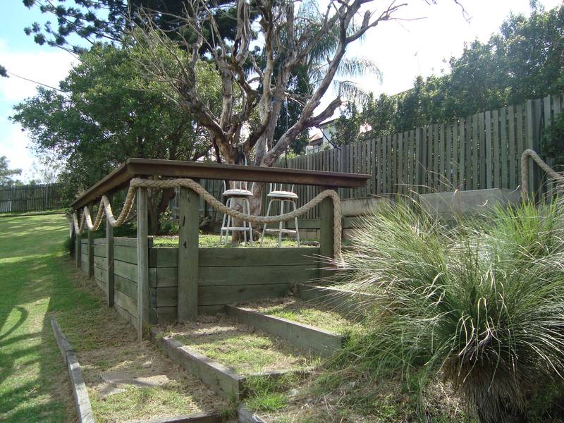 'WEST SIDE WONDER' Picture 2