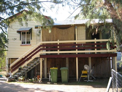 CLOSE TO ALL AMENITIES!! Picture