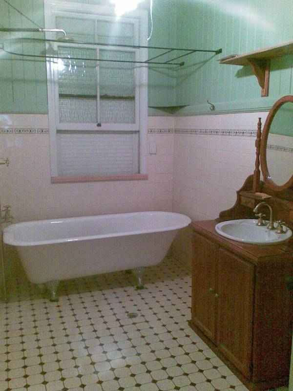 NORTH IPSWICH Picture 2