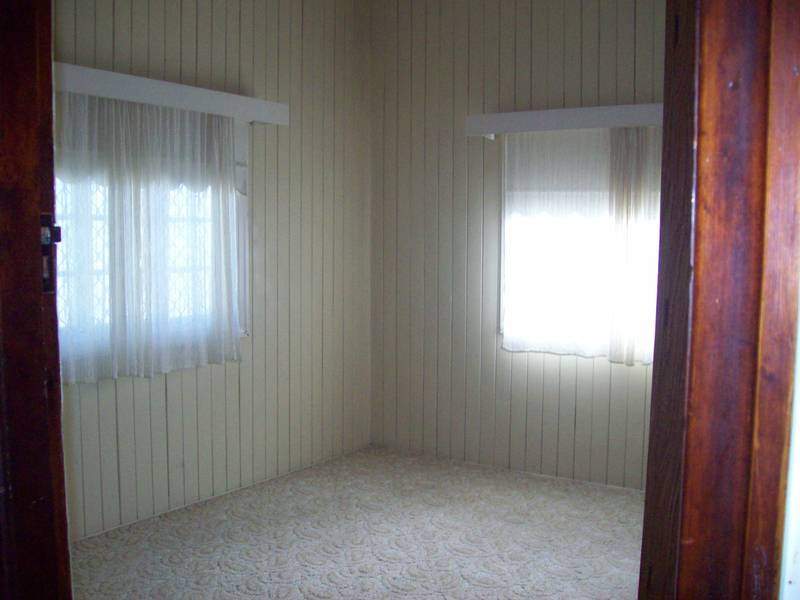 EASTERN HEIGHTS Picture 3