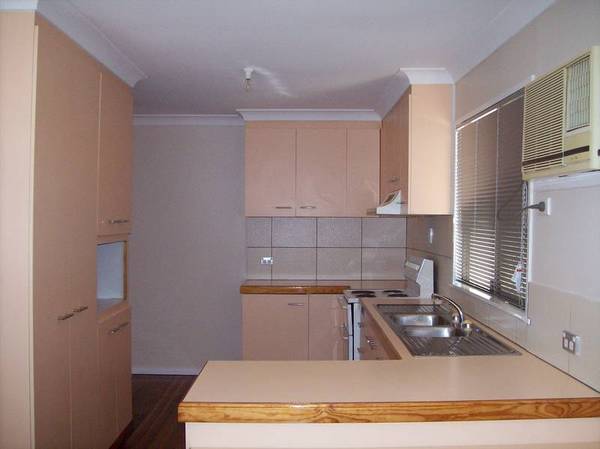 EASTERN HEIGHTS Picture 1