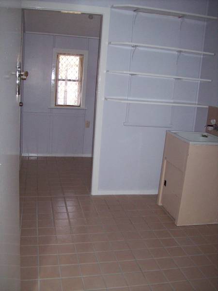 EASTERN HEIGHTS Picture 3