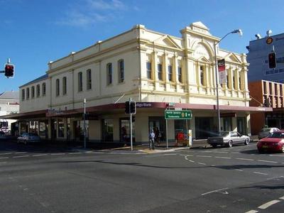 GREAT IPSWICH CBD LOCATION Picture