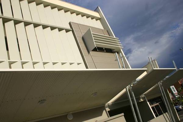 BRAND NEW - IPSWICH CENTRAL Picture 1