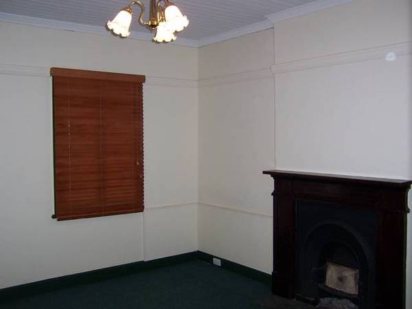 STAND ALONE PROFESSIONAL OFFICE Picture 2