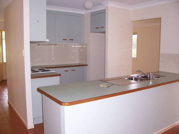 GOOD STARTER OR INVESTMENT IN WULKURAKA Picture 3