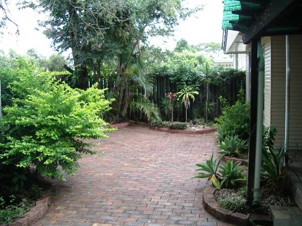 Under Offer Picture 2