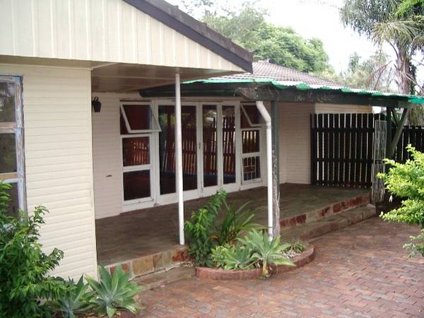 Under Offer Picture 1