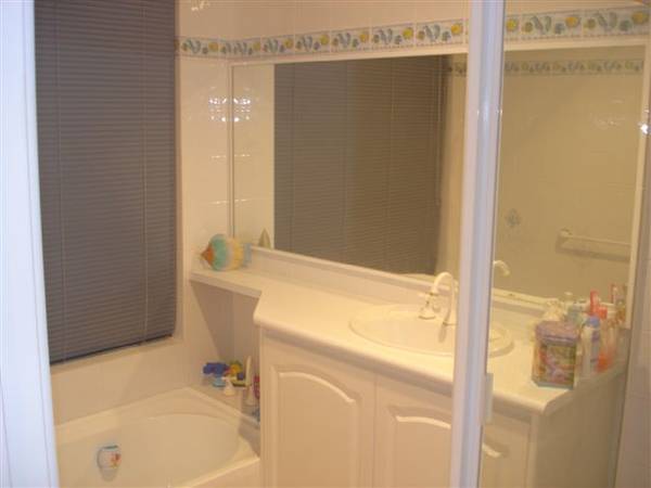 Swim at the Beach, Play at the Park! Picture 3