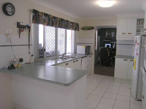 EVERYTHING YOU NEED IN A FAMILY HOME - AND AT THE RIGHT PRICE!!! Picture 2