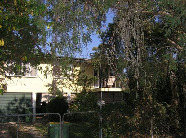 In This Quiet Leafy Street............ Picture 1