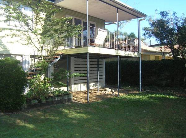 In This Quiet Leafy Street............ Picture 2