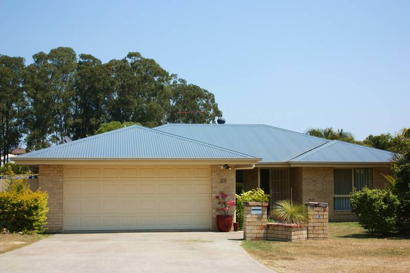 JUST A HOP, SKIP & JUME TO ALL CONVENIENCES Picture 1