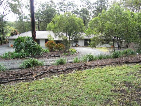 ESCAPE FROM THE BIG CITY PRESSURE Picture 2