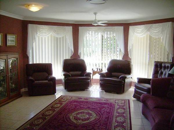 Garden Paradise on Petrie Pine Picture