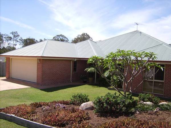 ENTERTAINERS DELIGHT Picture 1