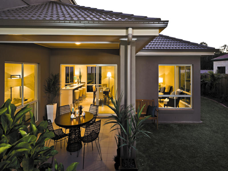 STYLISH, ULTRA MODERN BRAND NEW HOME Picture 2