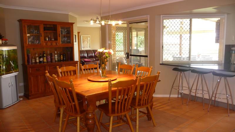 Sure To Impress in Convenient Location! Picture 3