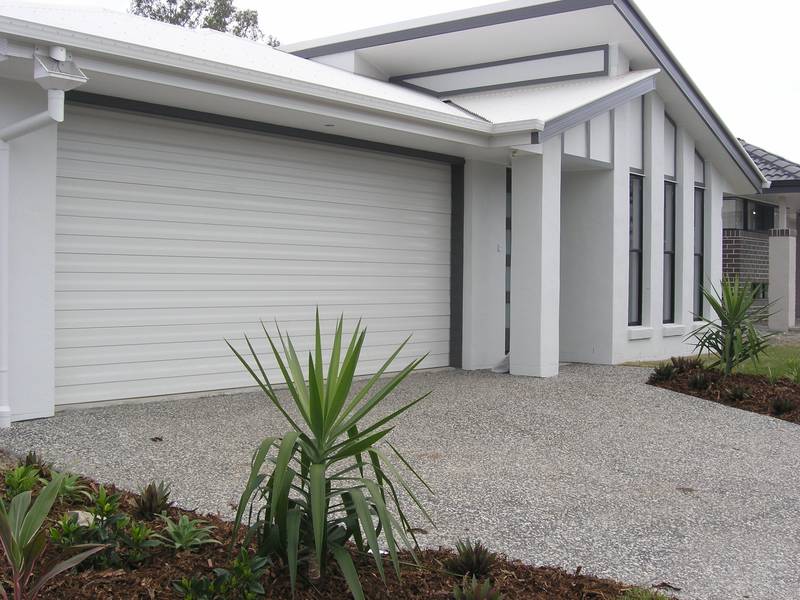 Brand New Home in North Lakes! Picture 1