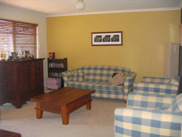 A Gem in the Crown Picture 3