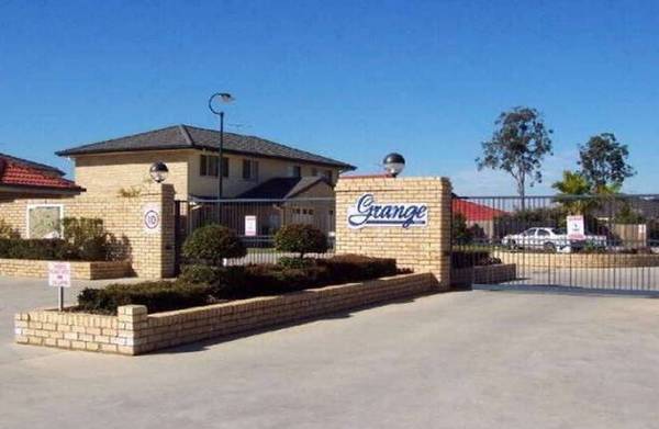 Air Conditioning and Swimming Pools !!!!!!!!!!!!!!!!!! Picture 1