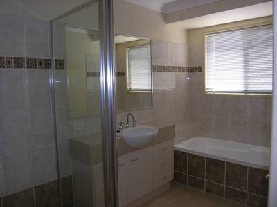 STYLISH.... BUT SIMPLE Picture STYLISH.... BUT SIMPLE Picture