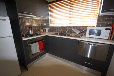 STYLISHLY RENOVATED Picture 2