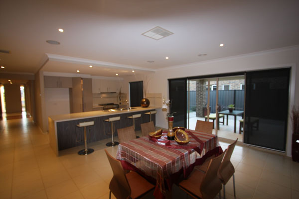 SINGLE LEVEL PERFECTION! Picture 3