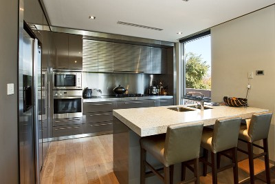 STYLISH APARTMENT...CLOSE TO IT ALL! Picture STYLISH APARTMENT...CLOSE TO IT ALL! Picture