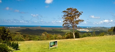 Stunning, expansive views to Noosa & Hinterland Picture