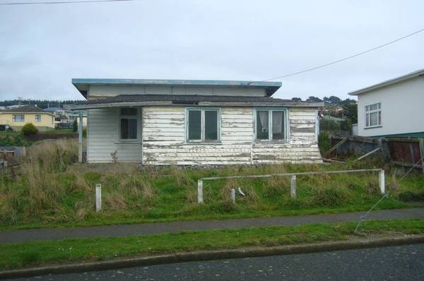 LARGE SECTION FACING THE PORT OF BLUFF Picture 2