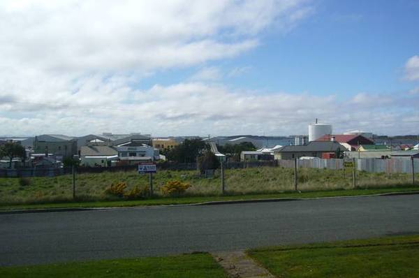 LOOKING TO THE FUTURE Picture 1