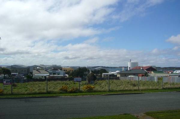 LOOKING TO THE FUTURE Picture 2