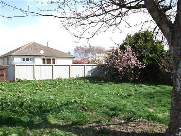 WINDSOR - PERFECT SITE, PRIME LOCATION Picture 2