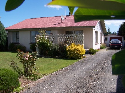 Excellent Property $270pw Picture 1