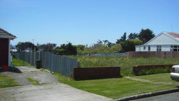 BARGAIN BUYING Picture 2